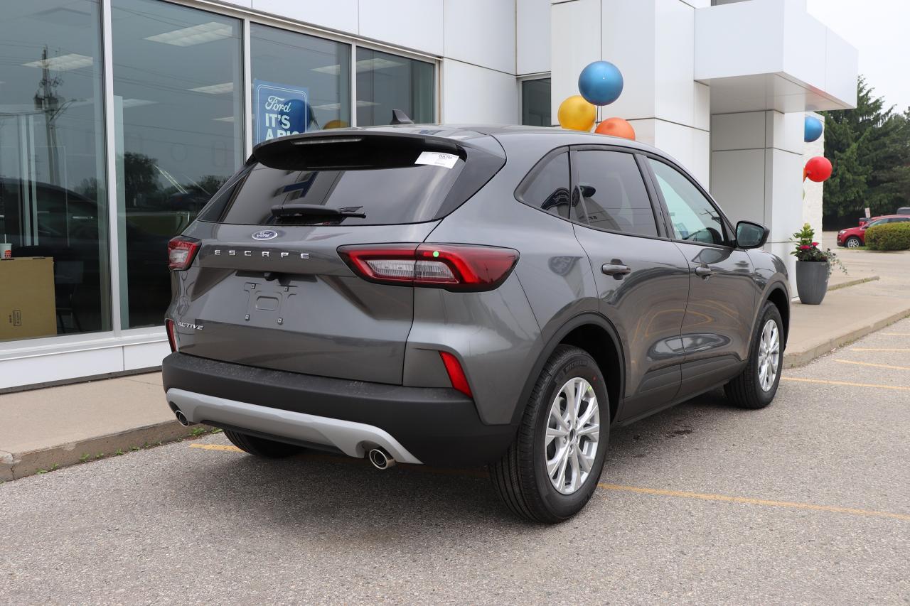 2025 Ford Escape Active FWD Photo1