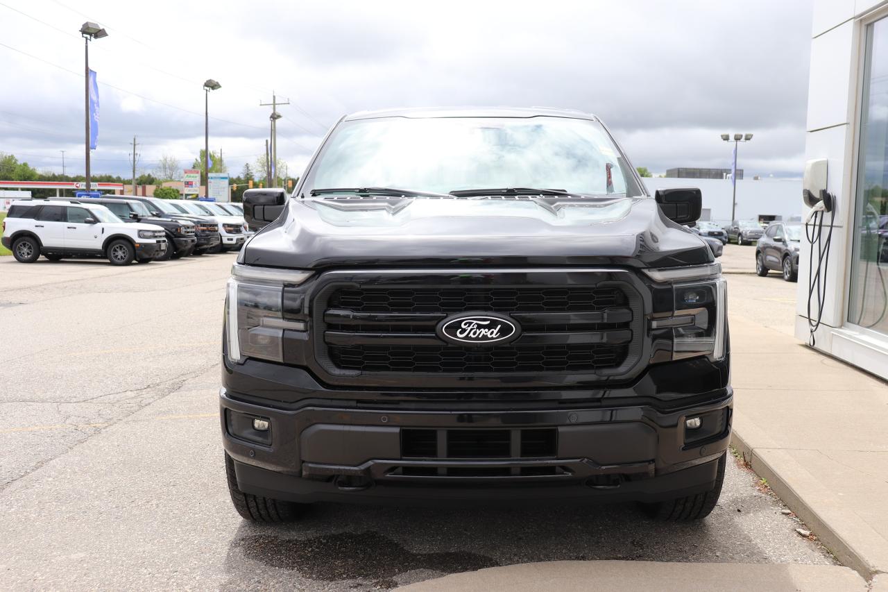 2025 Ford F-150 Lariat 4WD SuperCrew 5.5' Box Photo4