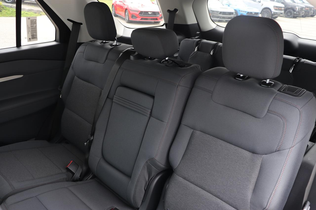 2025 Ford Explorer ACTIVE 4WD Photo5