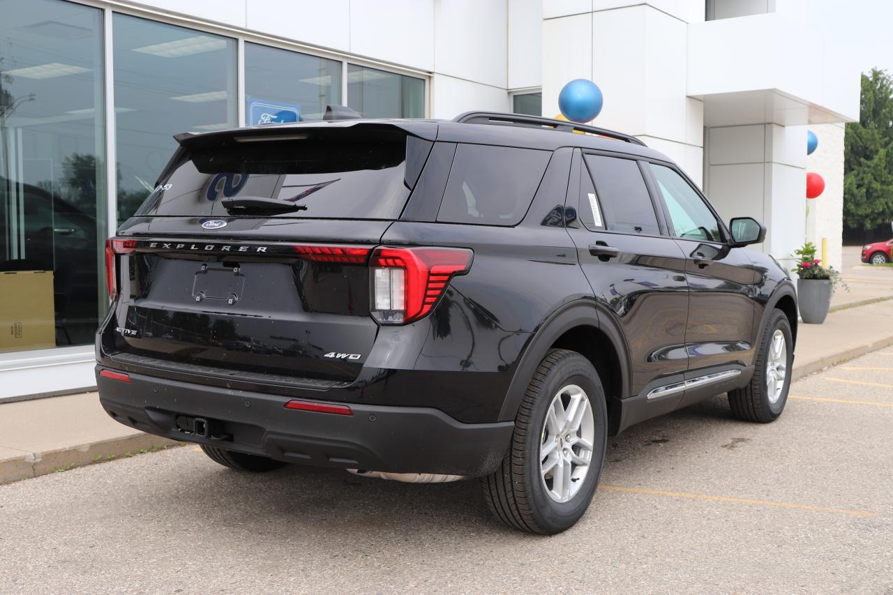 2025 Ford Explorer ACTIVE 4WD Photo1