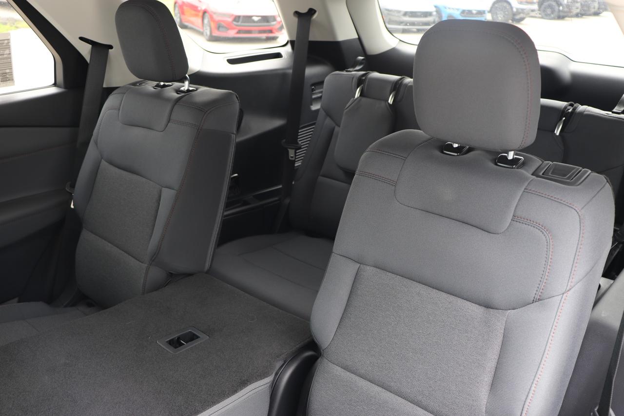 2025 Ford Explorer ACTIVE 4WD Photo5