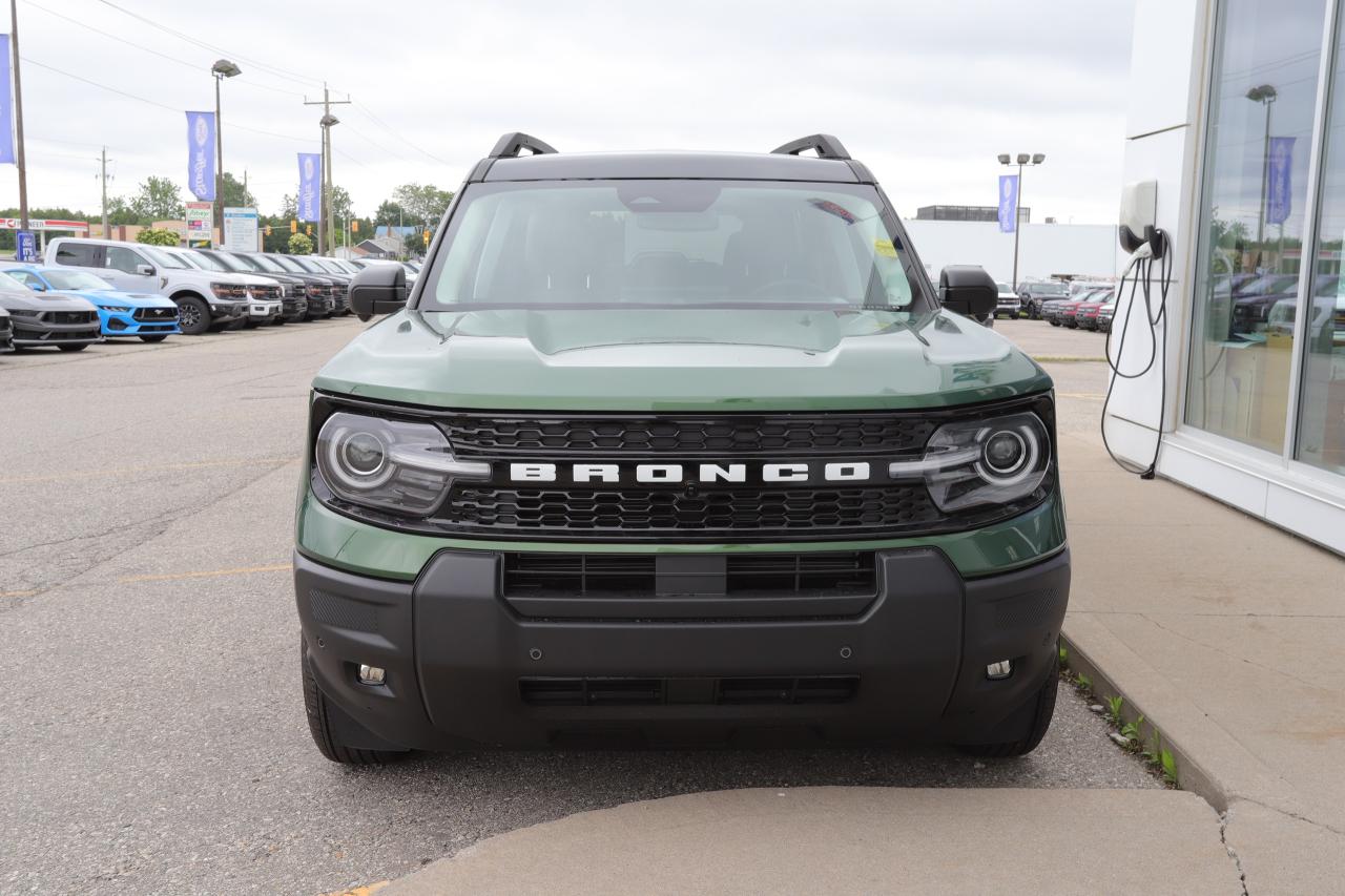 2025 Ford Bronco Sport Outer Banks 4X4 Photo5