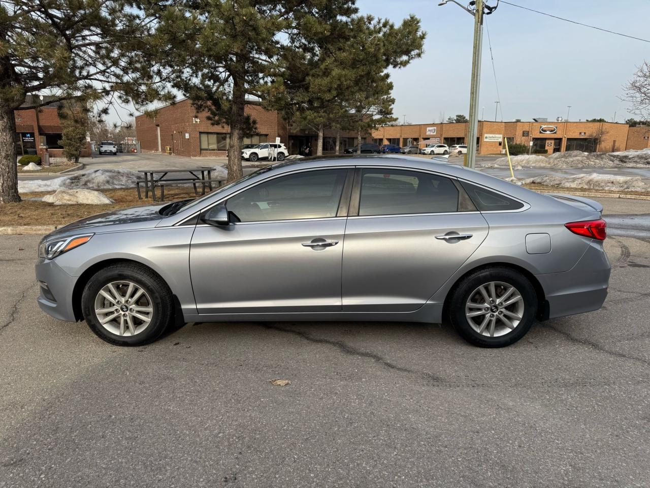 2016 Hyundai Sonata 2.4L GLS Photo4