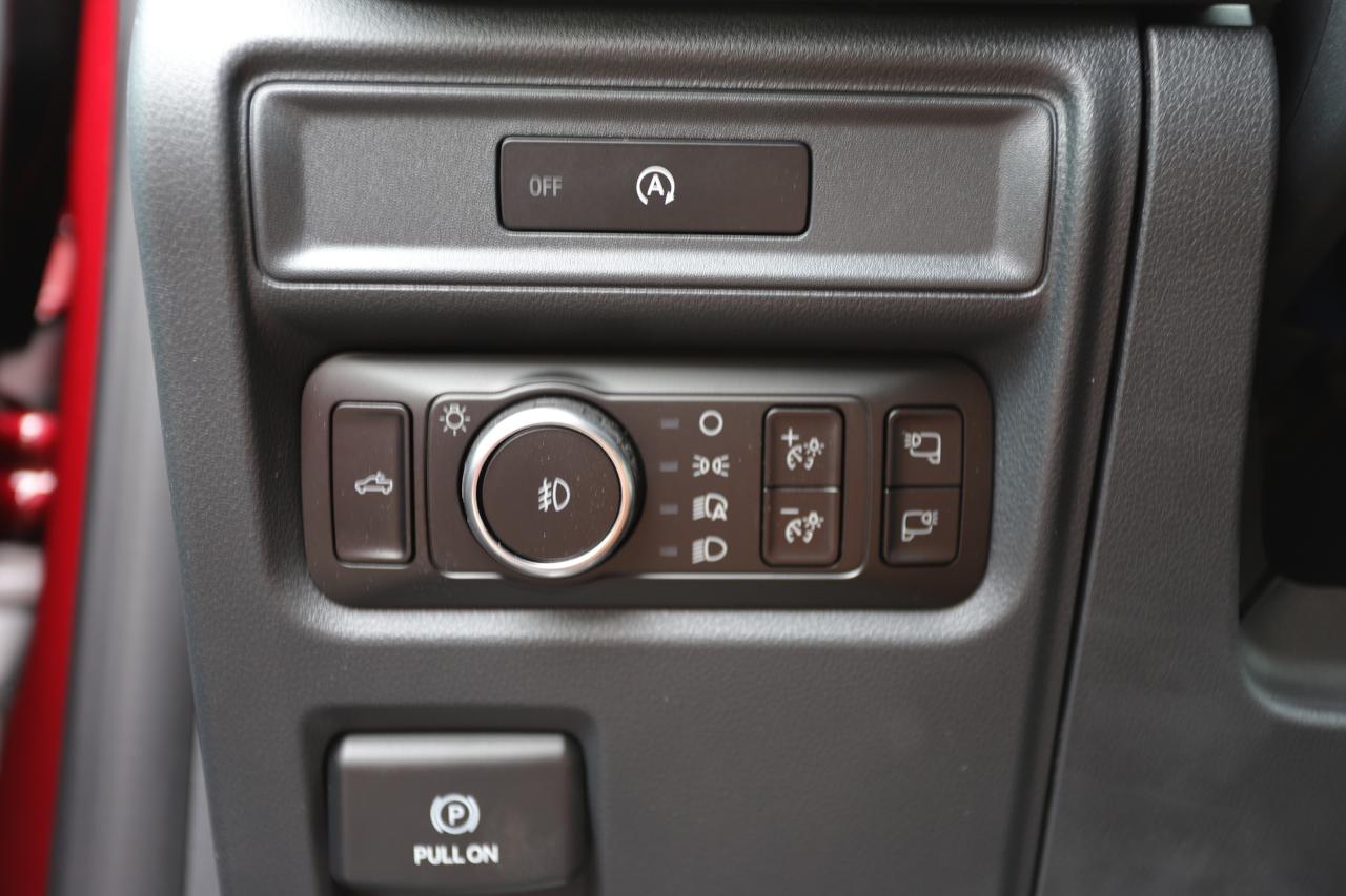 2025 Ford F-150 XLT 4WD SuperCrew 5.5' Box Photo5