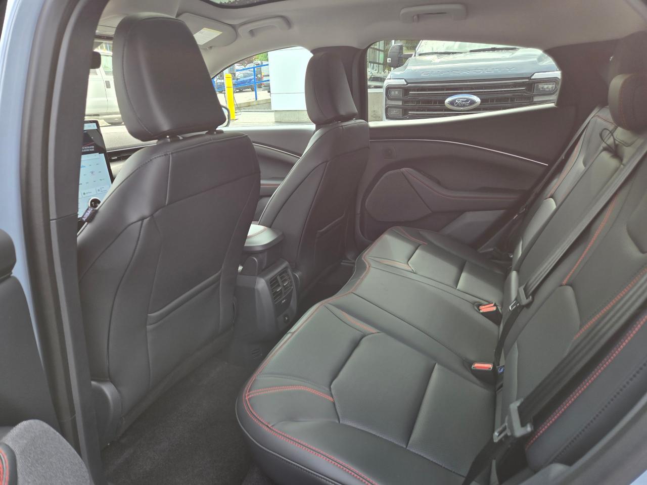 2025 Ford Mustang Mach-E Premium Photo5