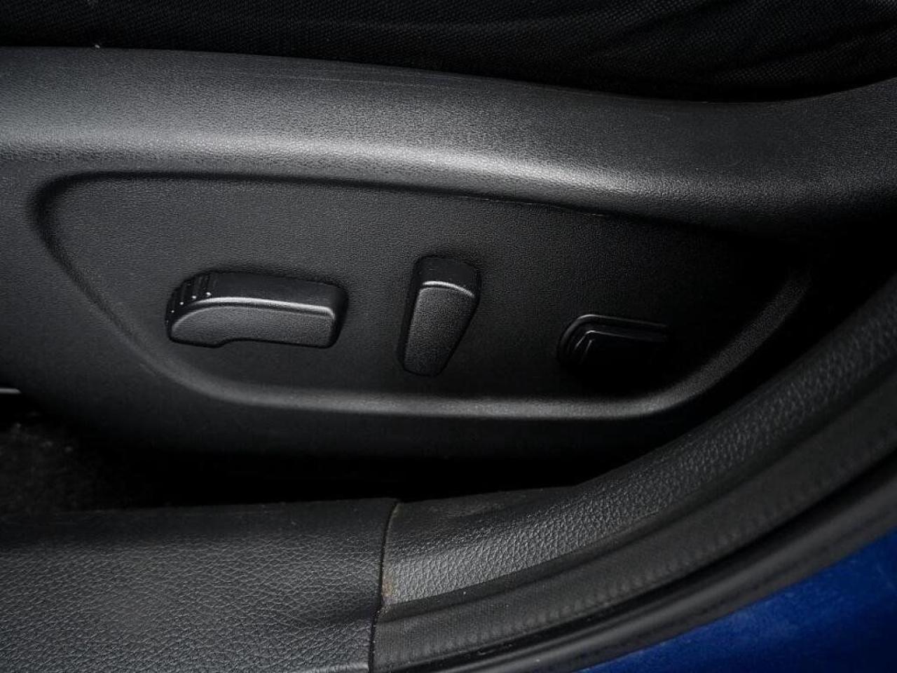 12305405