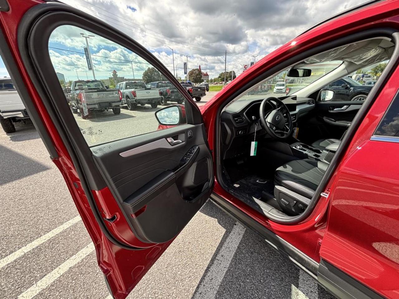 2025 Ford Escape Hybrid PHEV Photo