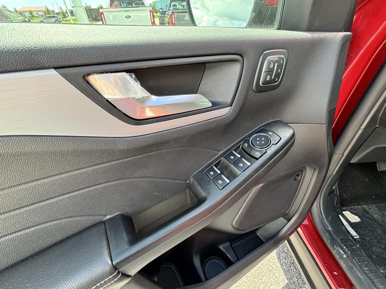 2025 Ford Escape Hybrid PHEV Photo