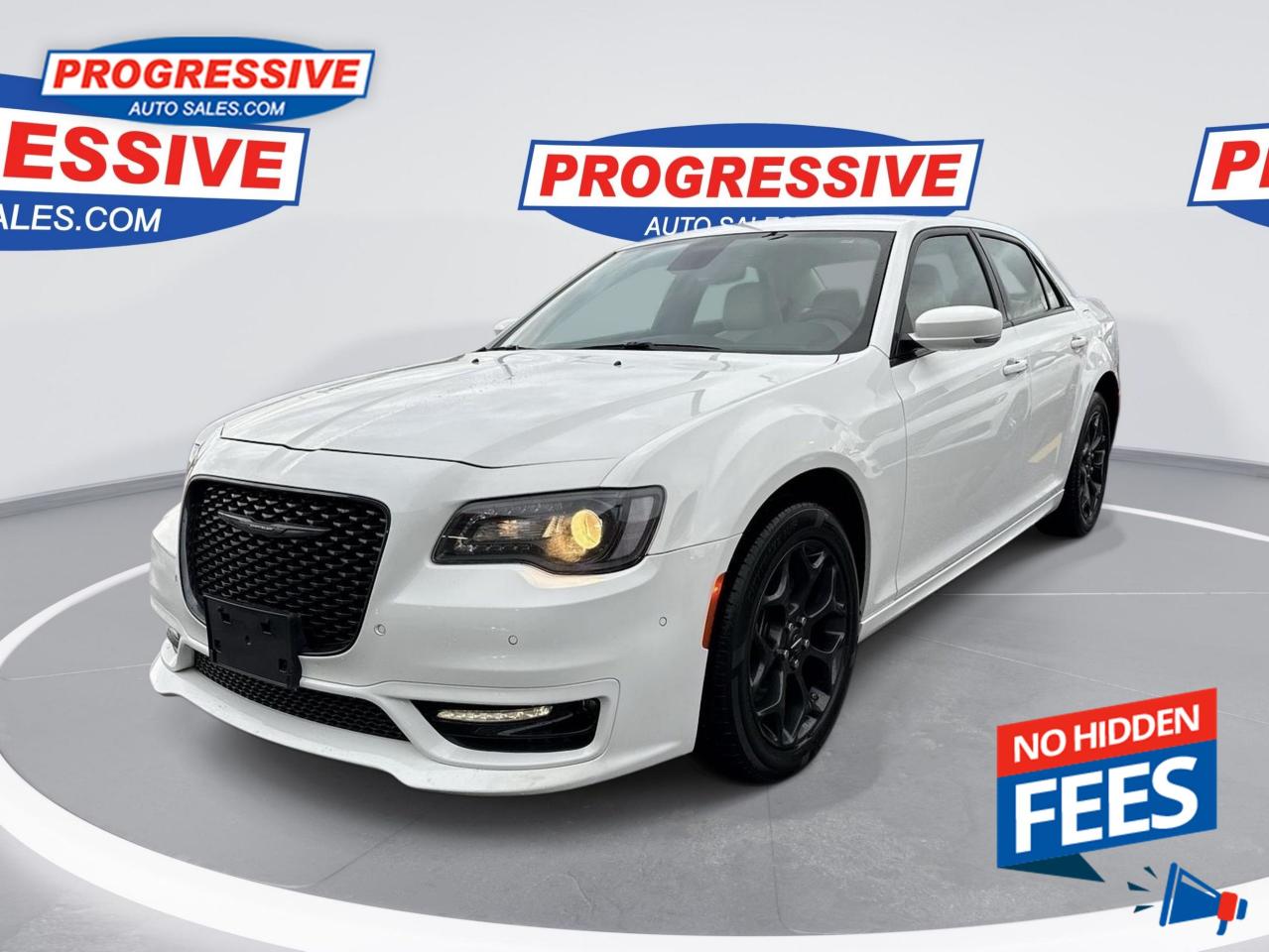 Used 2023 Chrysler 300 Touring-L for sale in Sarnia, ON