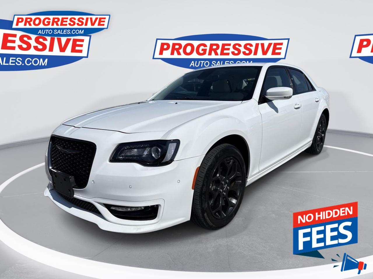 Used 2023 Chrysler 300 Touring-L - Leather Seats -  Heated Seats for sale in Sarnia, ON