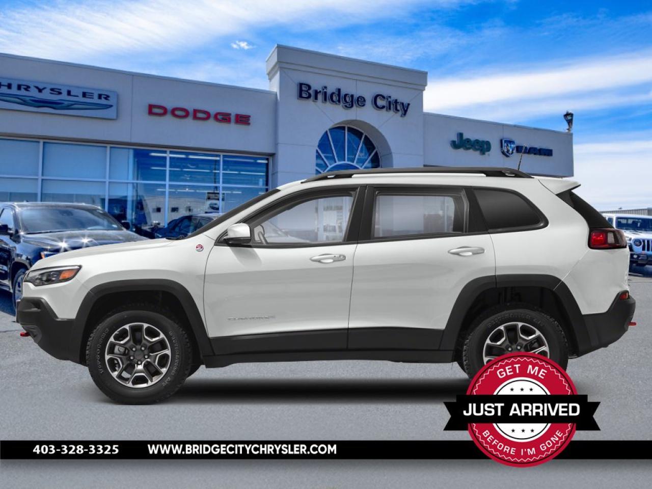 Used 2019 Jeep Cherokee Trailhawk V6 - 4x4 - Remote Start - Heated Seats & Wheel - 8.4