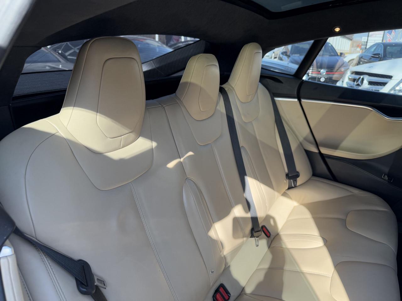 2016 Tesla Model S 70D | AUTOPILOT | PREMIUM CONN. | MATTE BLACK - Photo #32