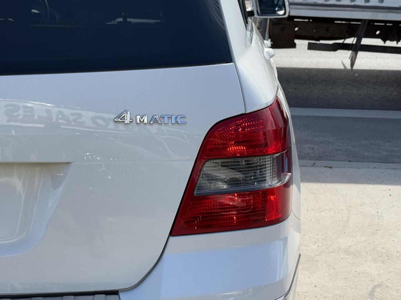 2011 Mercedes-Benz GLK-Class GLK350 | PREMIUM | PANO | NAVI - Photo #10