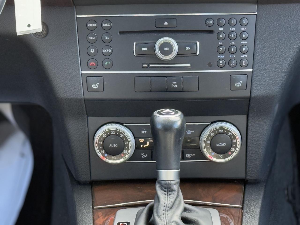 2011 Mercedes-Benz GLK-Class GLK350 | PREMIUM | PANO | NAVI - Photo #25