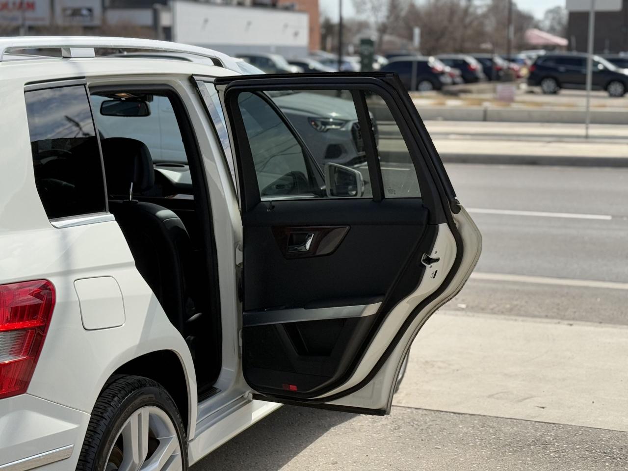 2011 Mercedes-Benz GLK-Class GLK350 | PREMIUM | PANO | NAVI - Photo #31