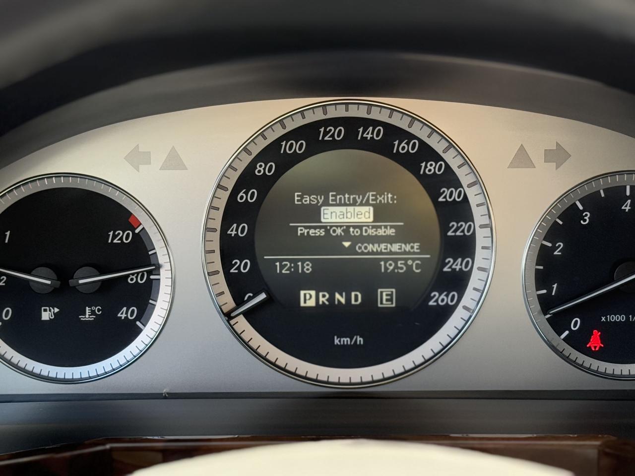 2011 Mercedes-Benz GLK-Class GLK350 | PREMIUM | PANO | NAVI - Photo #39