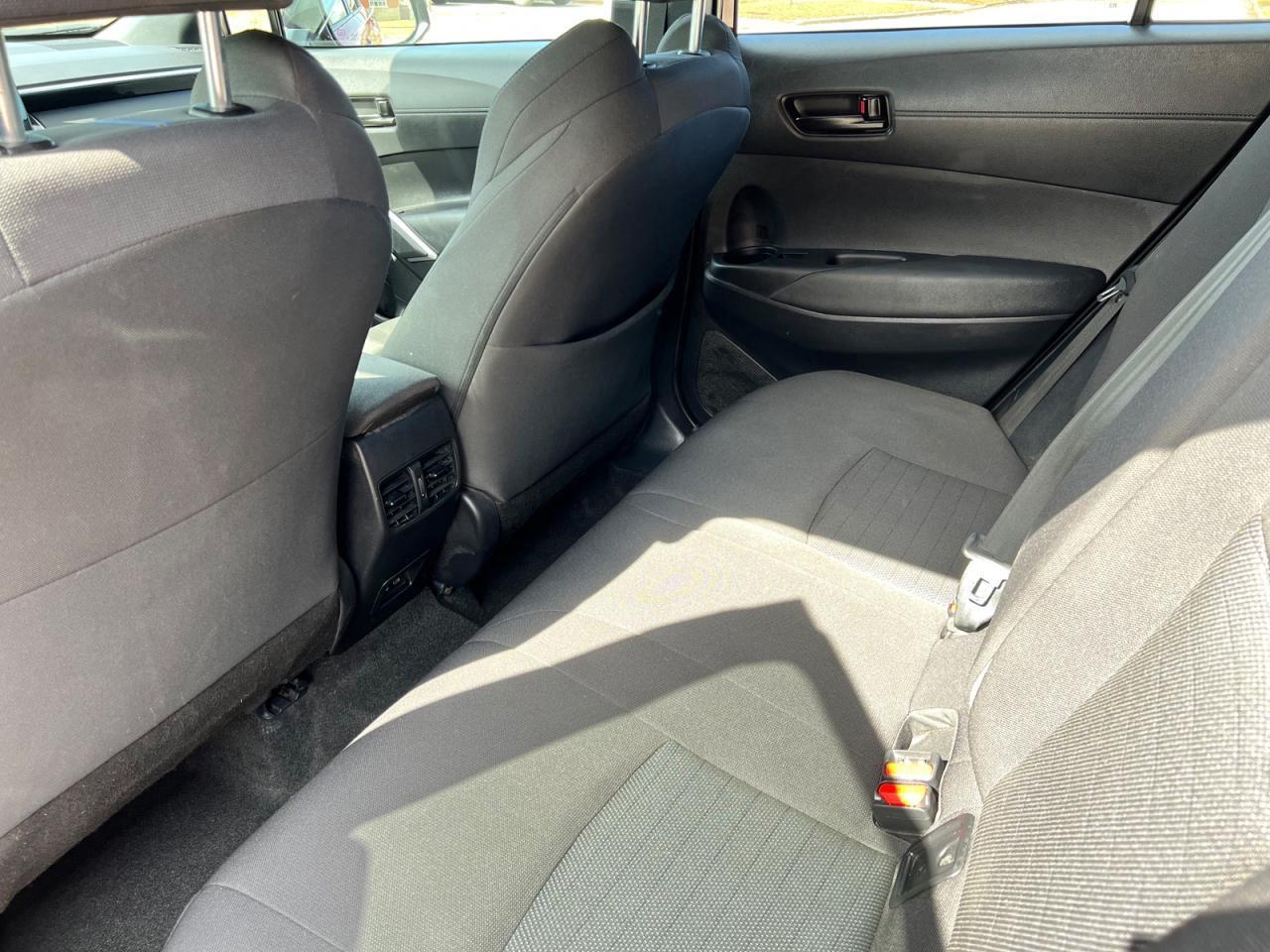 2023 Toyota Corolla Cross HYBRID SE AWD Photo