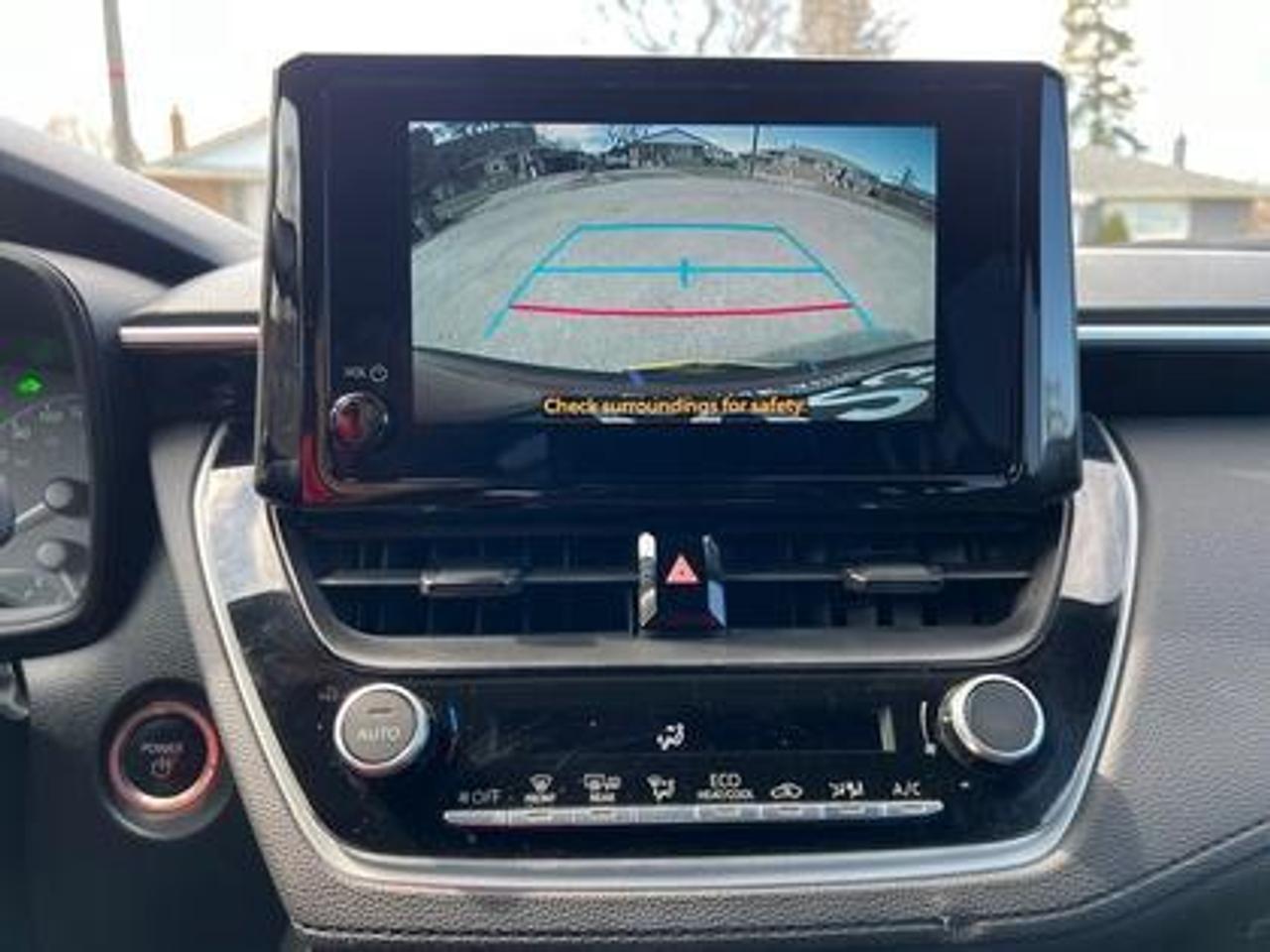 2023 Toyota Corolla Cross HYBRID SE AWD Photo