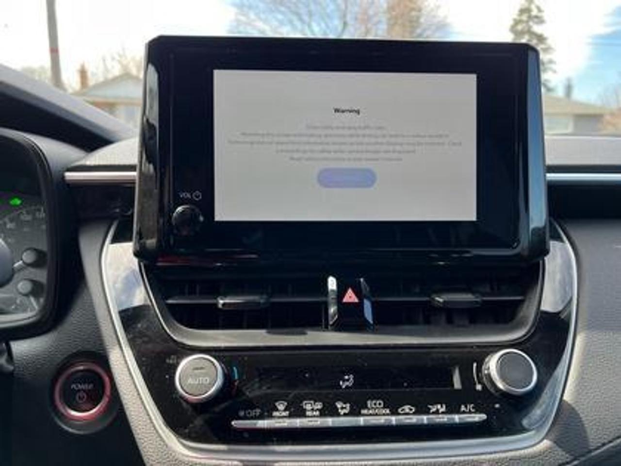 2023 Toyota Corolla Cross HYBRID SE AWD Photo