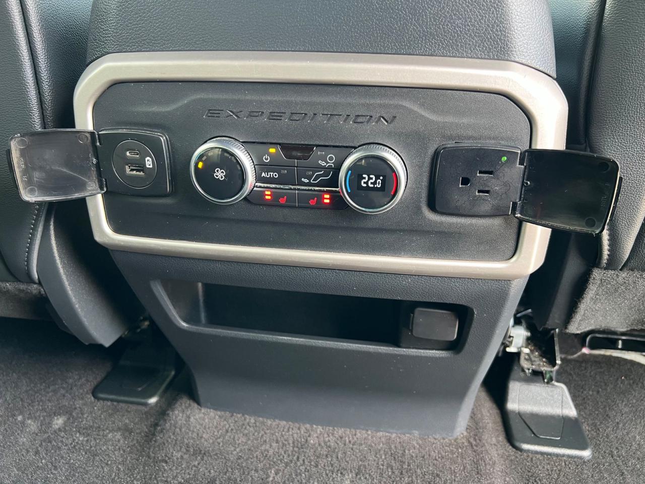 2022 Ford Expedition MAX LIMITED 4WD - Photo #15