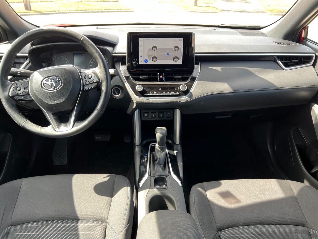 2023 Toyota Corolla Cross HYBRID SE - Photo #14
