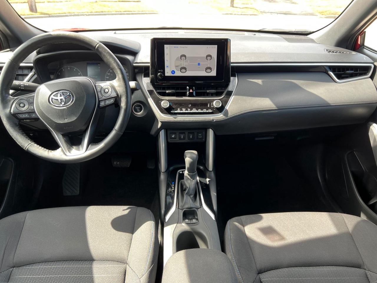 2023 Toyota Corolla Cross HYBRID SE - Photo #14