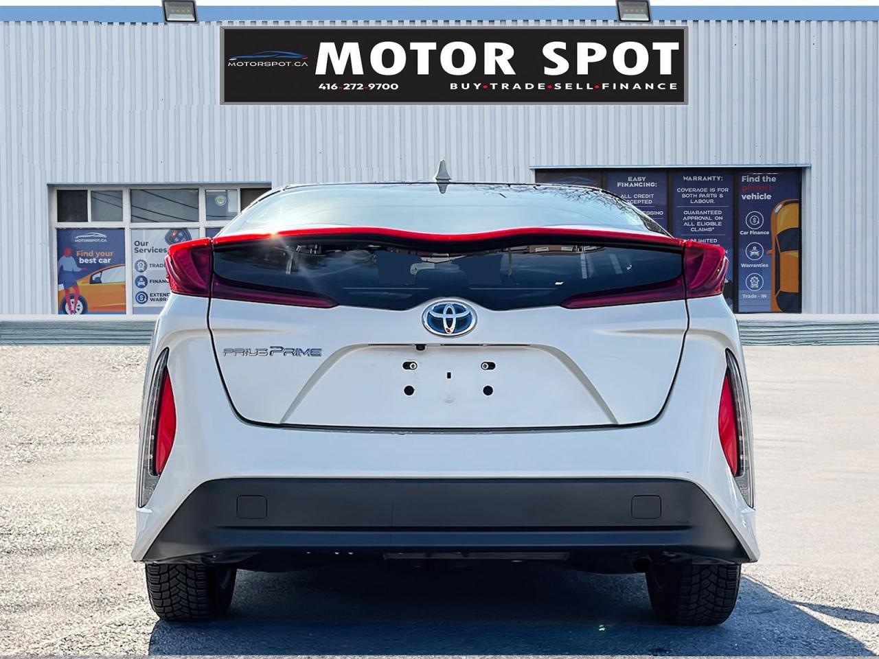 2020 Toyota Prius Prime LE - Photo #5