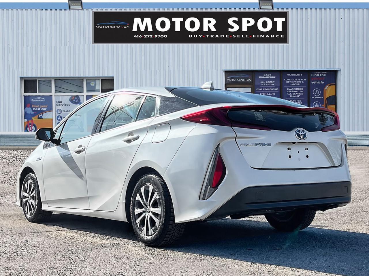 2020 Toyota Prius Prime LE - Photo #4