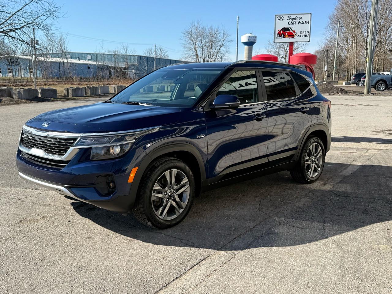 2021 Kia Seltos EX - Photo #3
