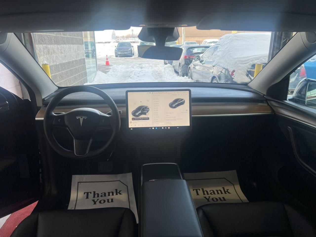 2024 Tesla Model Y Standard Range Photo2