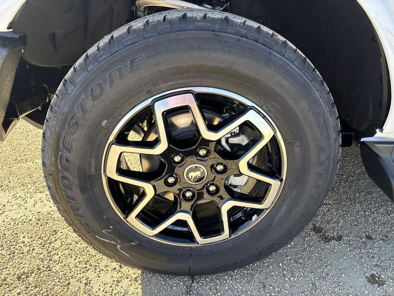 2025 Ford Bronco OUTER BANKS 314A Photo2