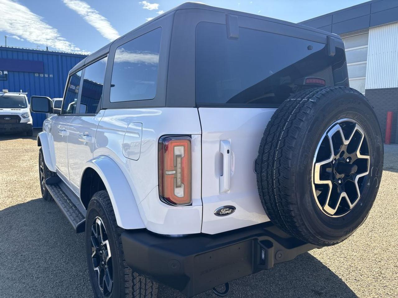 2025 Ford Bronco OUTER BANKS 314A Photo5