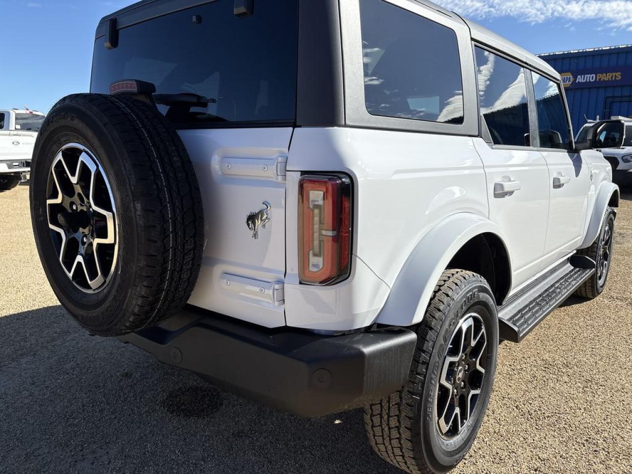2025 Ford Bronco OUTER BANKS 314A Photo5