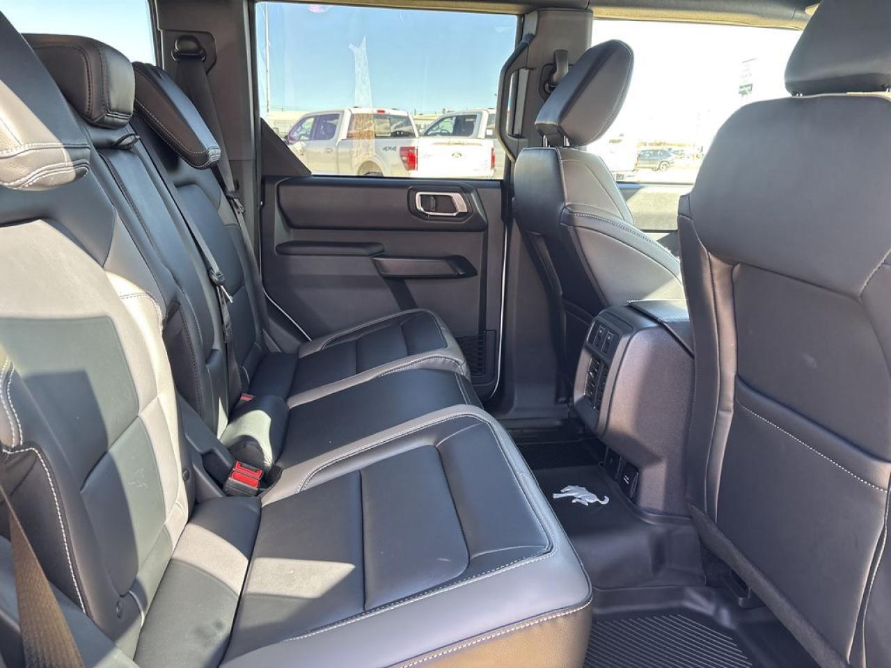 2025 Ford Bronco OUTER BANKS 314A Photo5