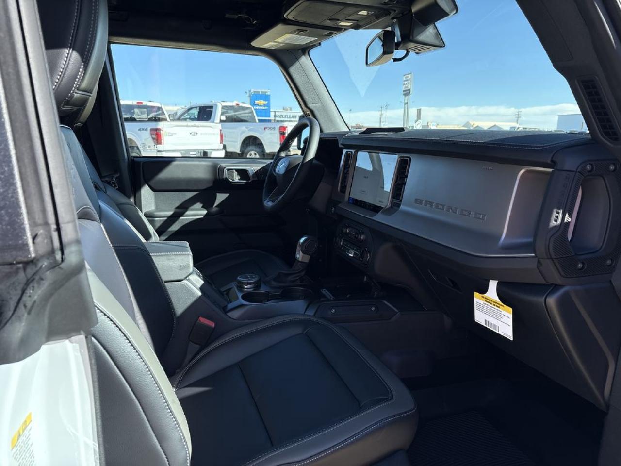2025 Ford Bronco OUTER BANKS 314A Photo5