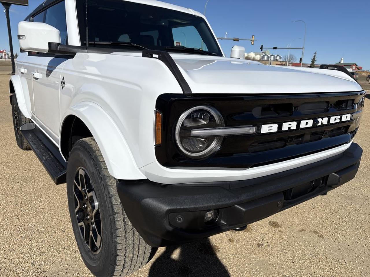 2025 Ford Bronco OUTER BANKS 314A Photo5