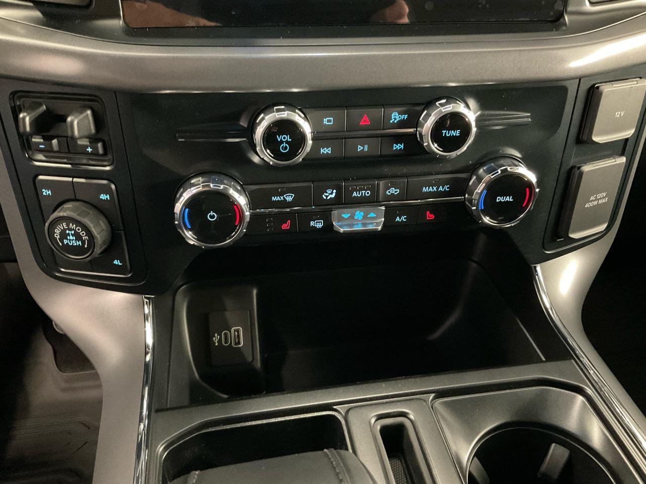 2025 Ford F-150 XLT Photo5