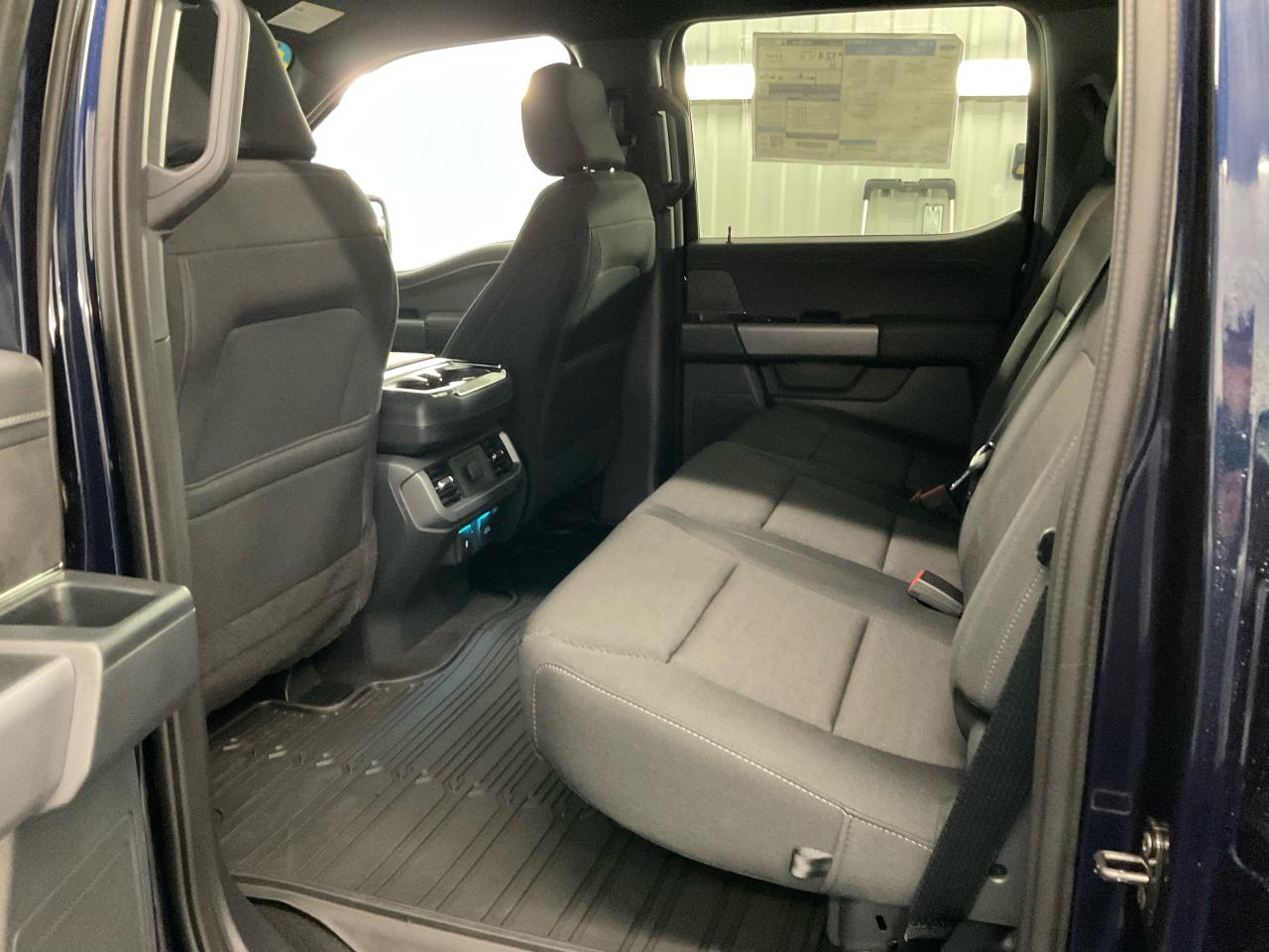 2025 Ford F-150 XLT Photo5