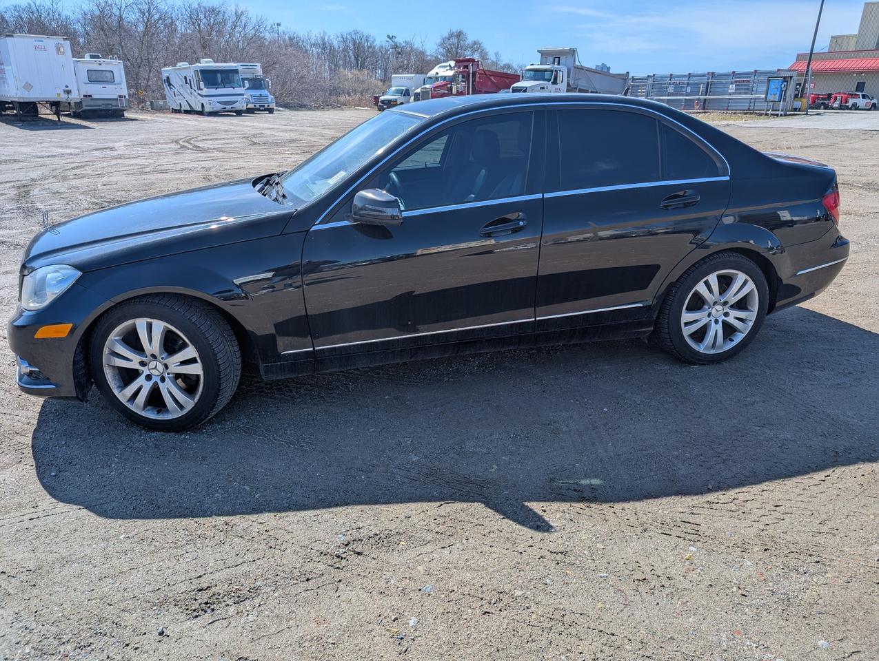 2012 Mercedes-Benz C-Class 4dr Sdn C 250 4MATIC Photo