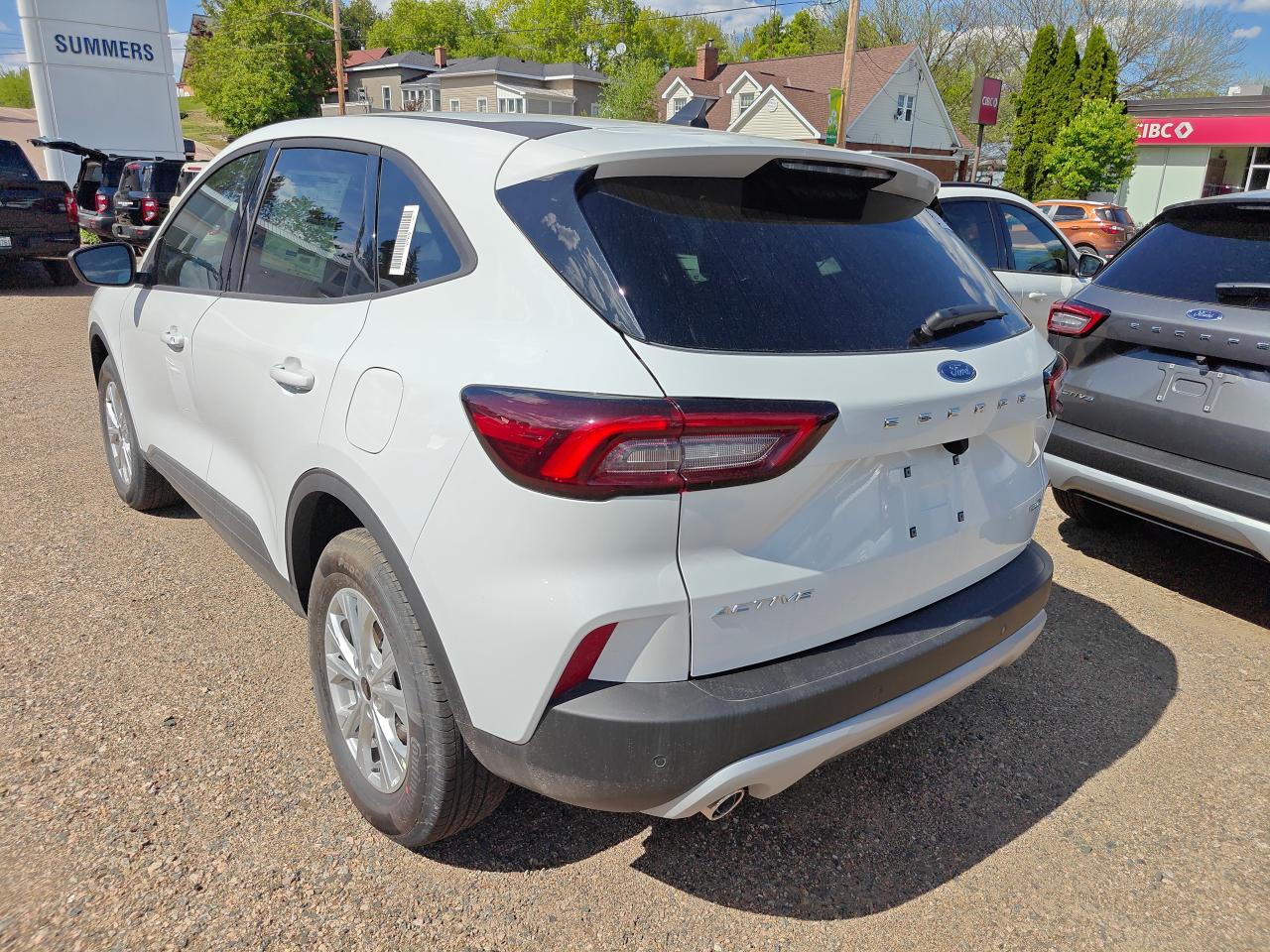 2025 Ford Escape Active AWD Photo1