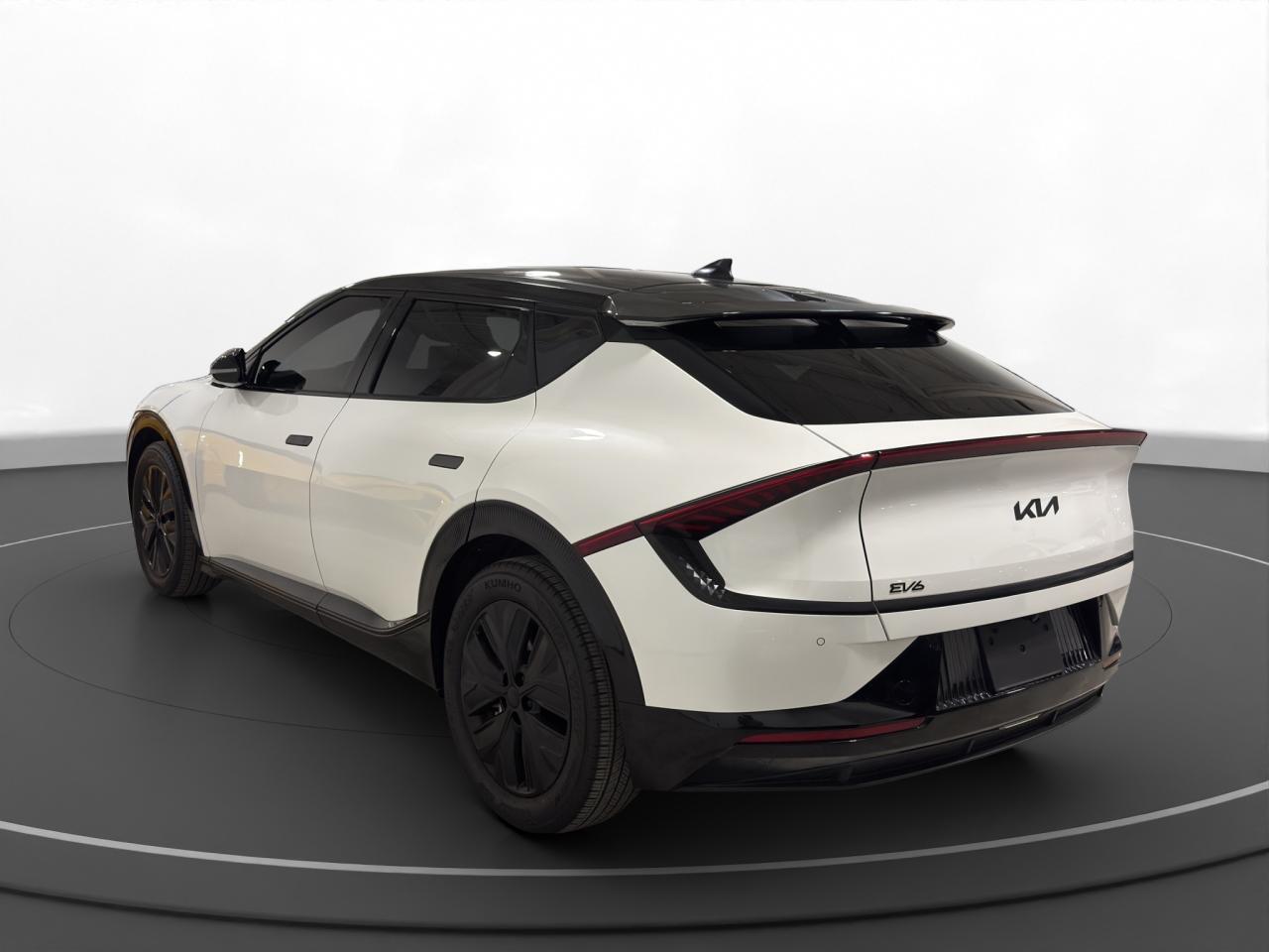 2023 Kia EV6  - Photo #6