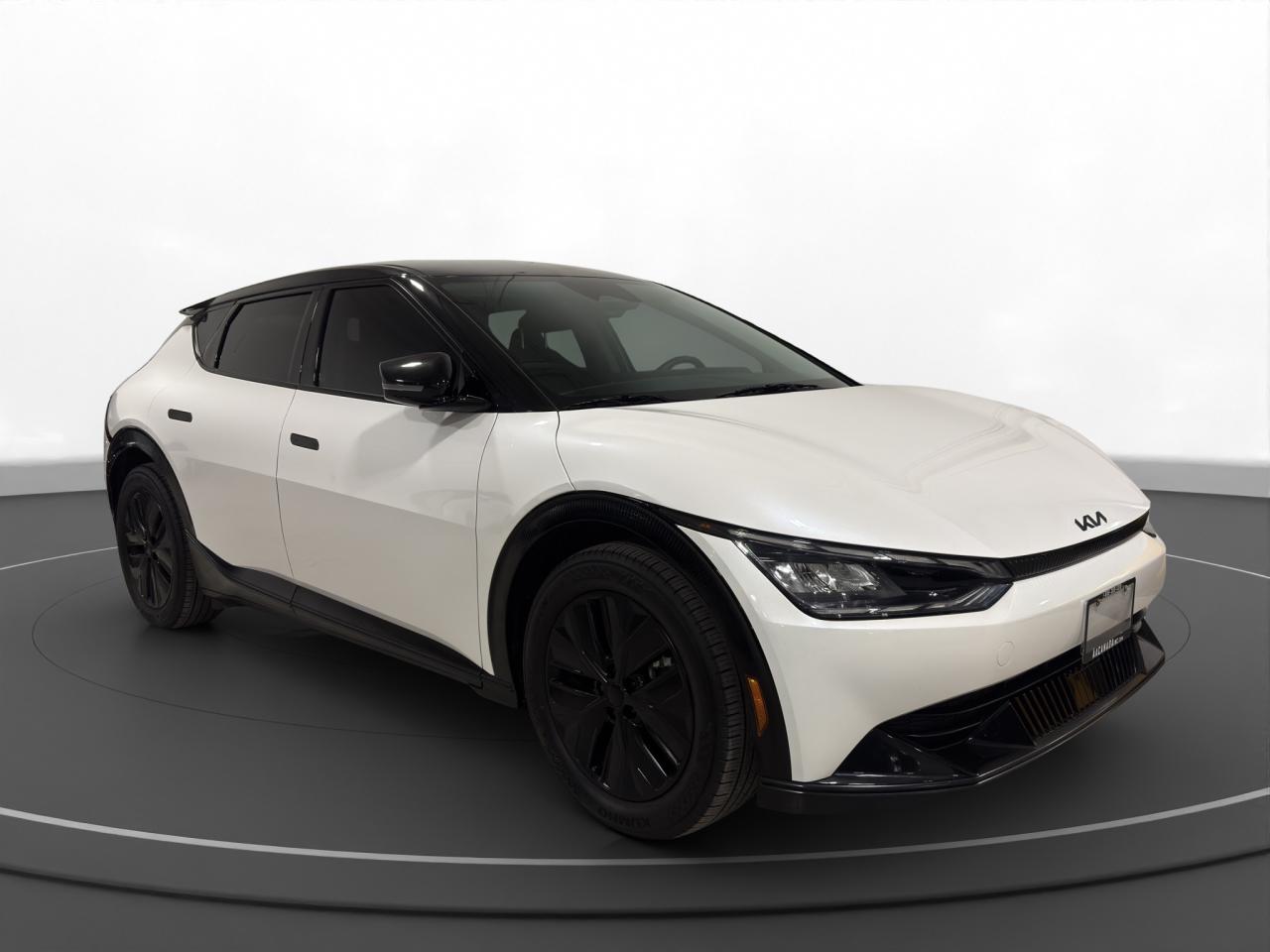 2023 Kia EV6  - Photo #1