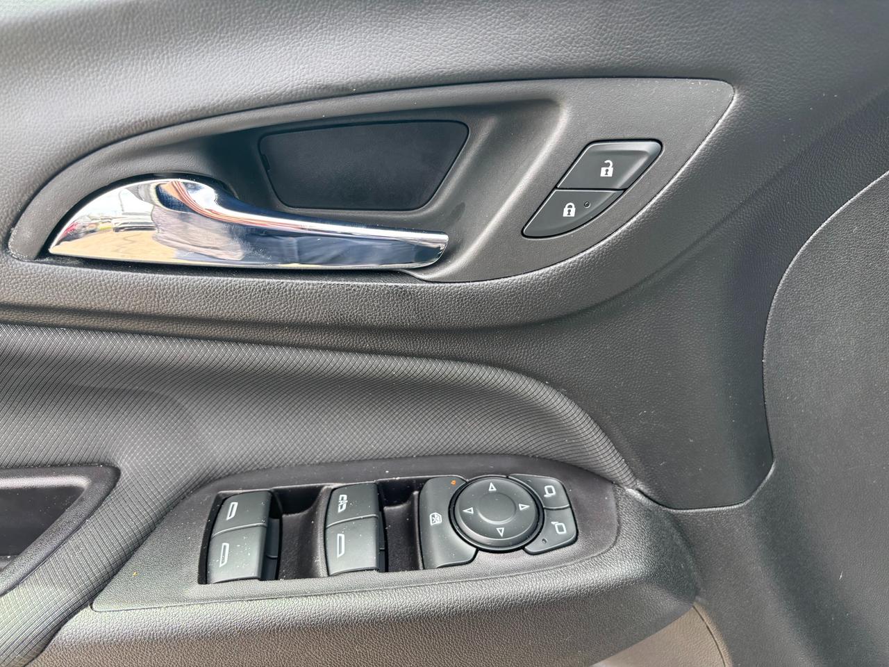 2022 Chevrolet Equinox 2022 Chevrolet Equinox RS AWD Photo