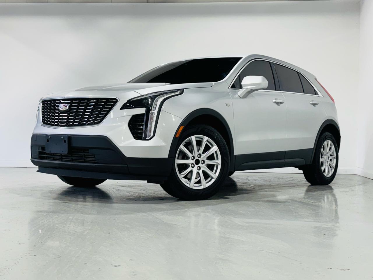 Used 2019 Cadillac XT4 LUXURY AWD for sale in North York, ON