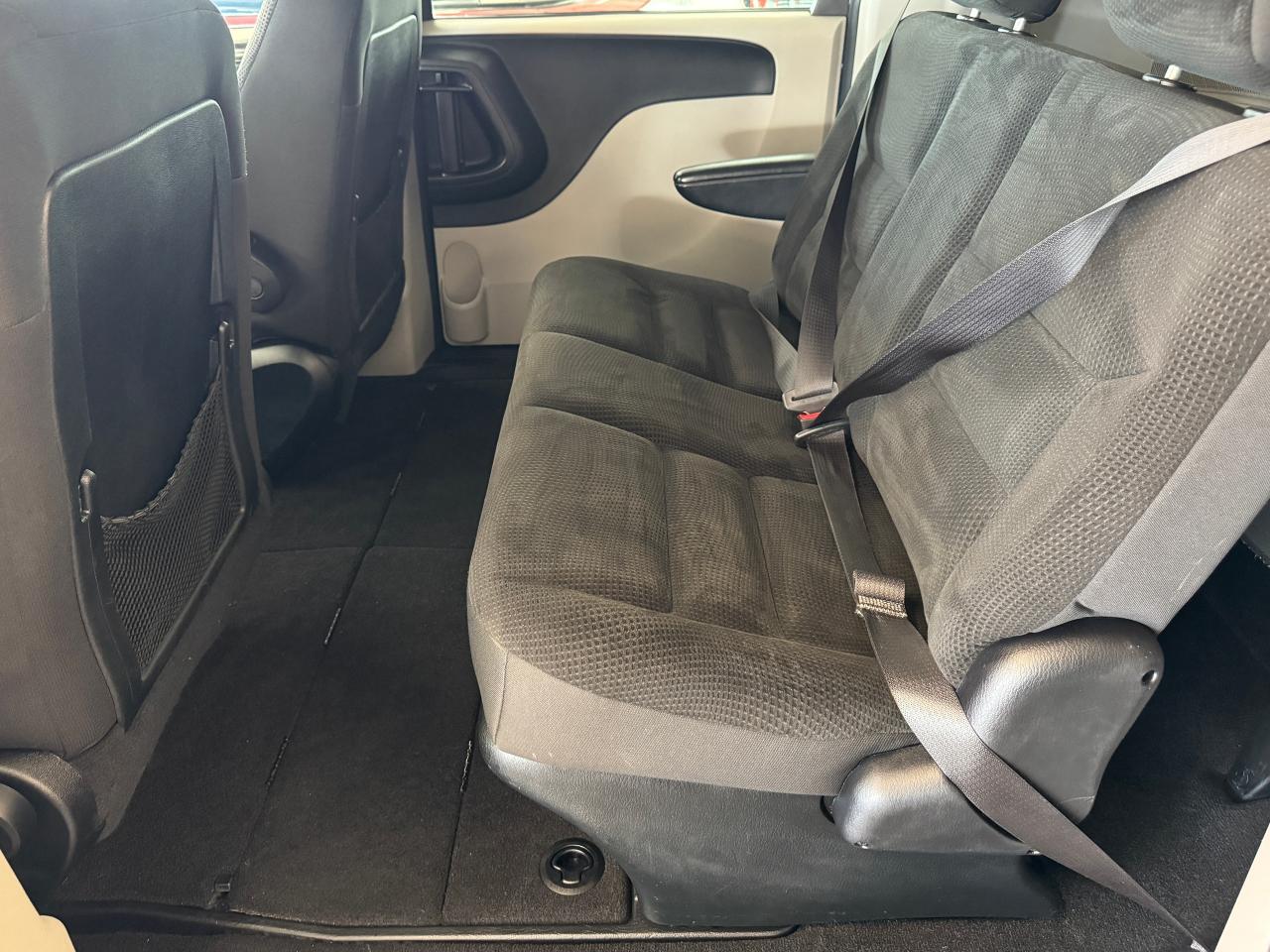 2017 Dodge Grand Caravan Canada Value PKG+A/C+CLEAN CARFAX+ACCIDENT FREE - Photo #23