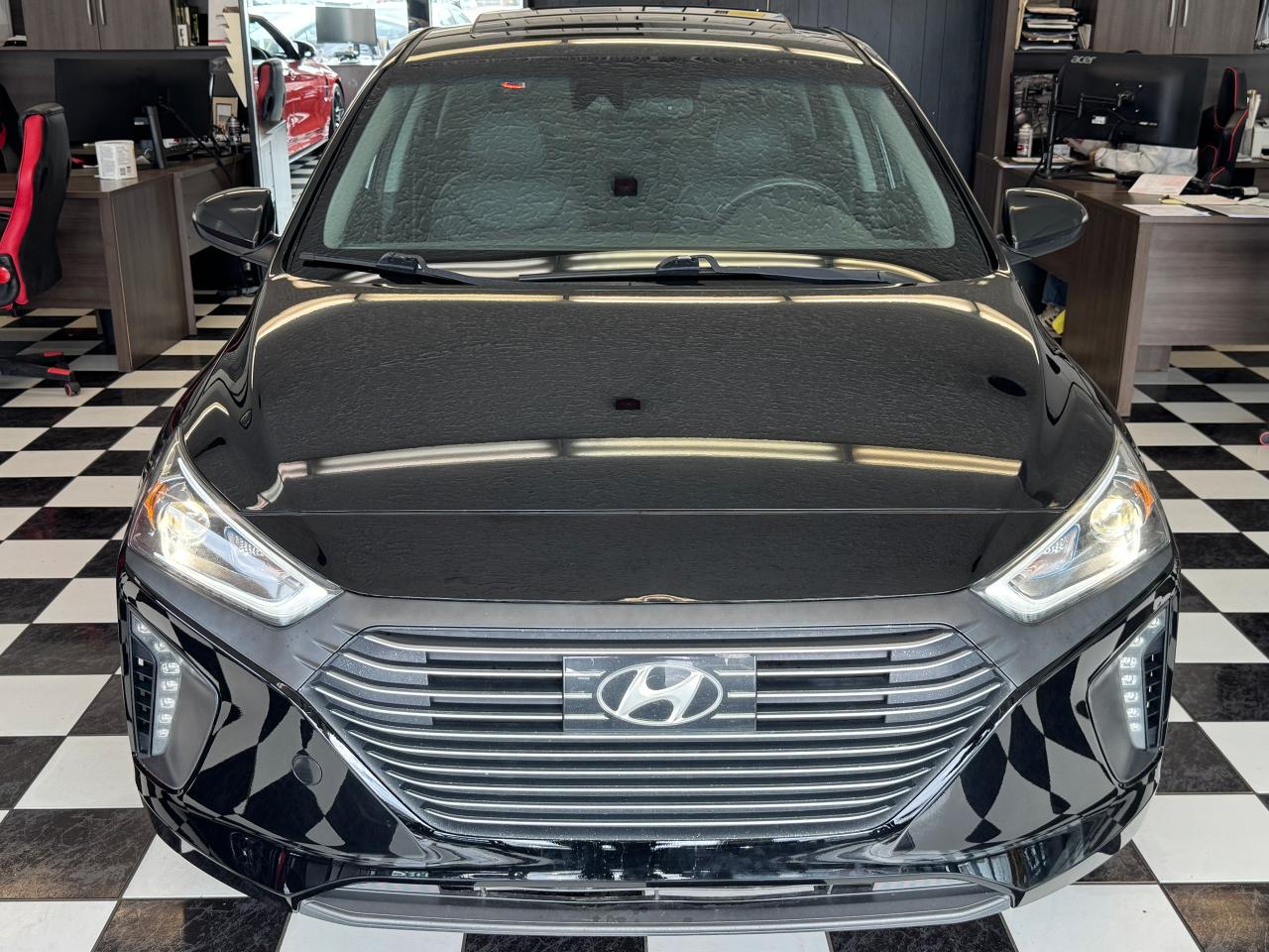 2017 Hyundai IONIQ Limited W/TECH HYBIRD+New Tires+GPS+CAM+Roof - Photo #12