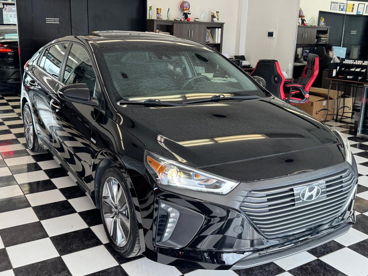 2017 Hyundai IONIQ Limited W/TECH HYBIRD+New Tires+GPS+CAM+Roof - Photo #11