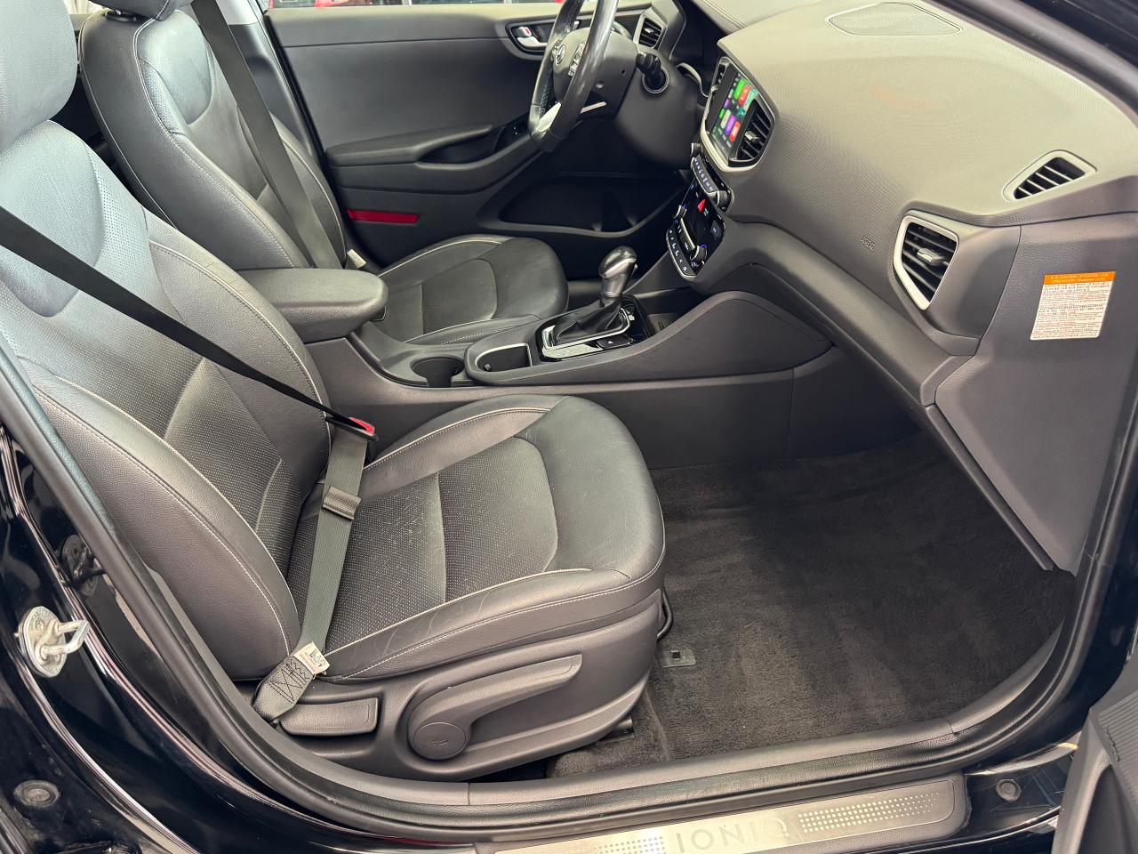 2017 Hyundai IONIQ Limited W/TECH HYBIRD+New Tires+GPS+CAM+Roof - Photo #25