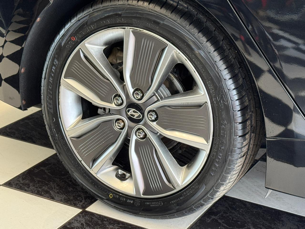 2017 Hyundai IONIQ Limited W/TECH HYBIRD+New Tires+GPS+CAM+Roof - Photo #56