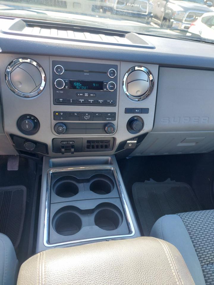 2012 Ford F-250 4WD Crew Cab 172" XLT - Photo #25
